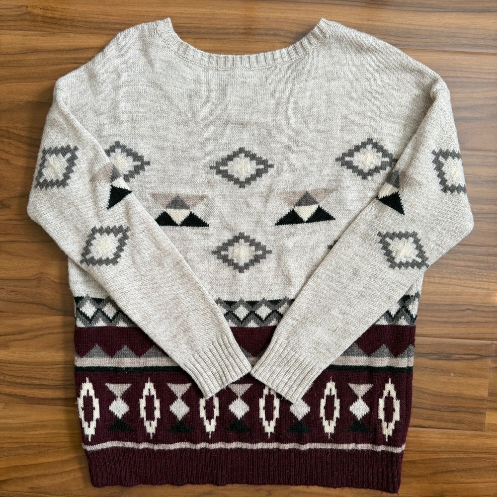American Eagle Outfitters Cream Knit Sweater - Picture 2 of 4